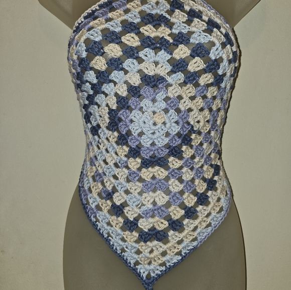 Crochet halter top - Picture 2 of 2